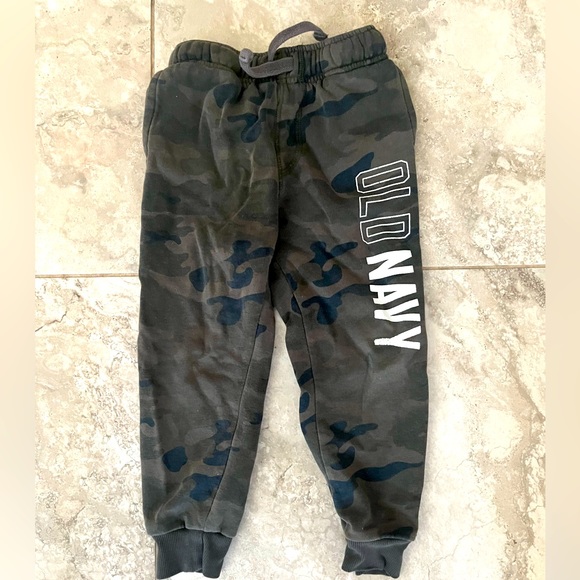 Old Navy Camo Sweatpants - Picture 1 of 2